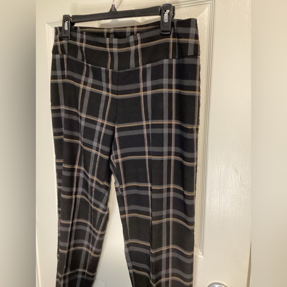 Black and brown Zac & Rachel plaid pants-size 12 - Picture 2 of 6